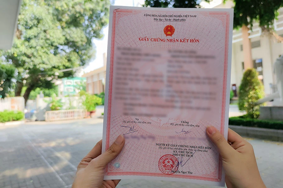 Không cần giấy xác nhận tình trạng hôn nhân khi đăng ký kết hôn